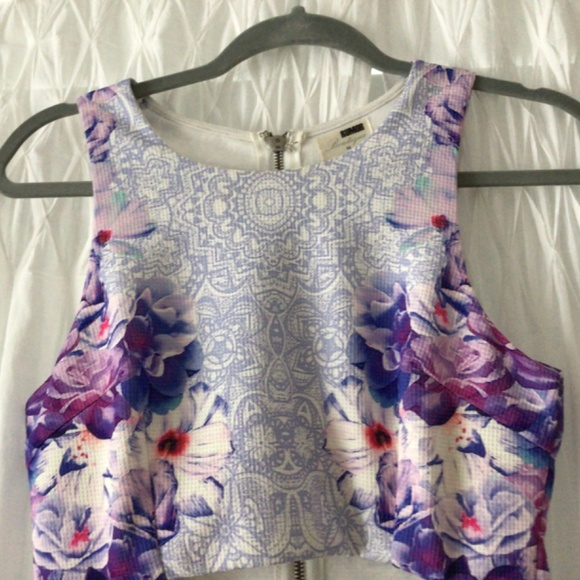 Spring/Summer dress - Picture 4 of 6